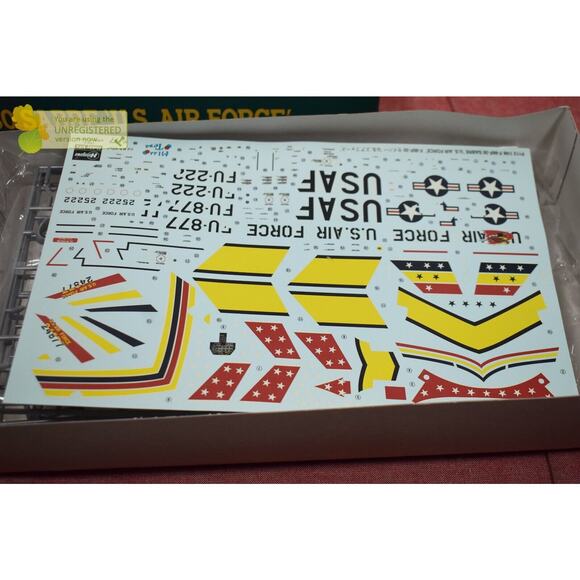 Hasegawa F-86F-30 Sabre U.S. Air Force Model 1/48 (Package Wear) - Picture 3 of 13